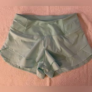 CALIA by Carrie Underwood Women's Anywhere Waterscape Hem Shorts; never worn